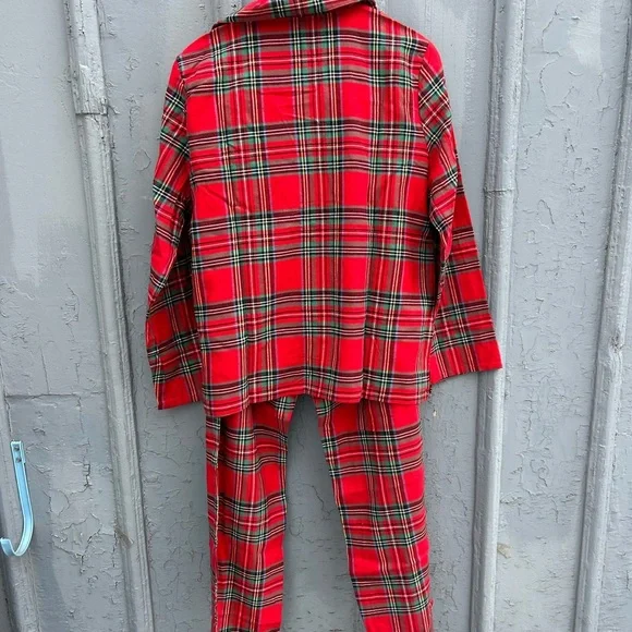 Plaid Family Pyjamas Set, kids 10/12 & 14/16 and Women’s M - Picture 3 of 16